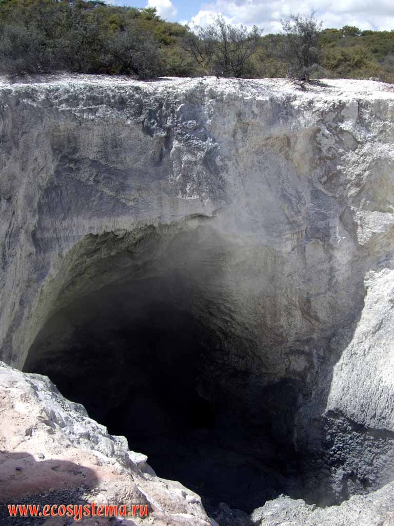 The grotto Sulphur Cave.
The Bay of Plenty region, Rotorua District, North Island, New Zealand