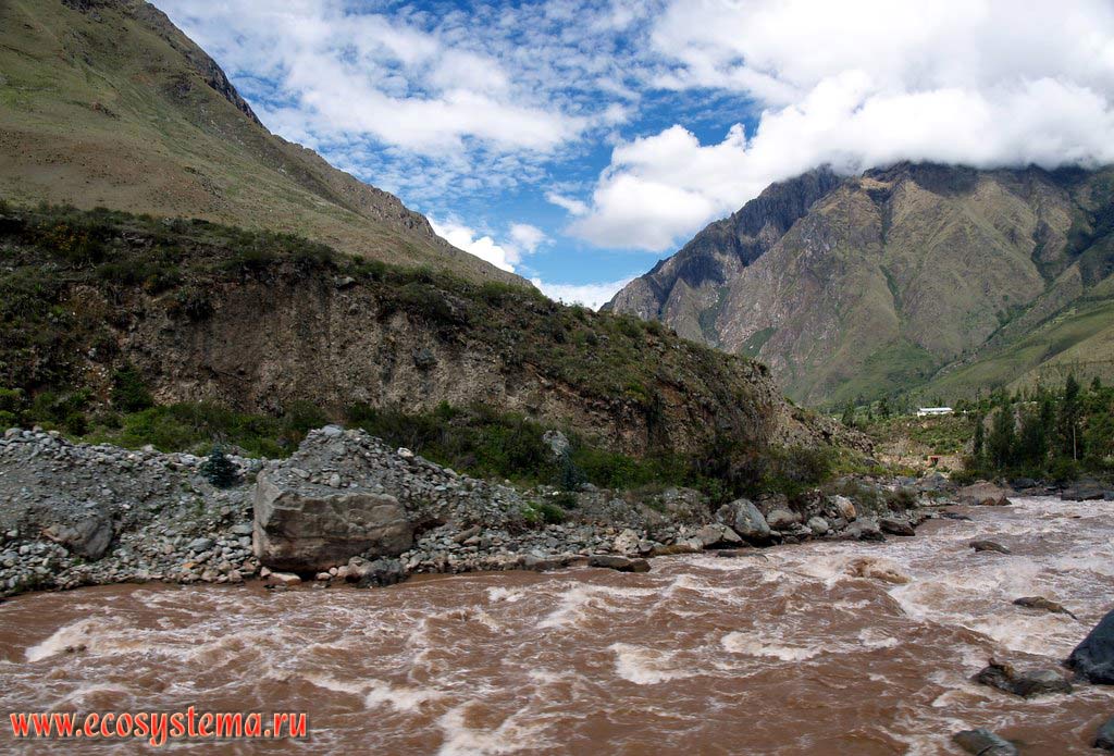 The valley of Urubamba river not far from Machu Picchu. The elevation is about 2500 m above sea level.
The Eastern Cordillera mountains, Central Andes, or Sierra, Cusco (Cuzco) Department, Eastern Peru