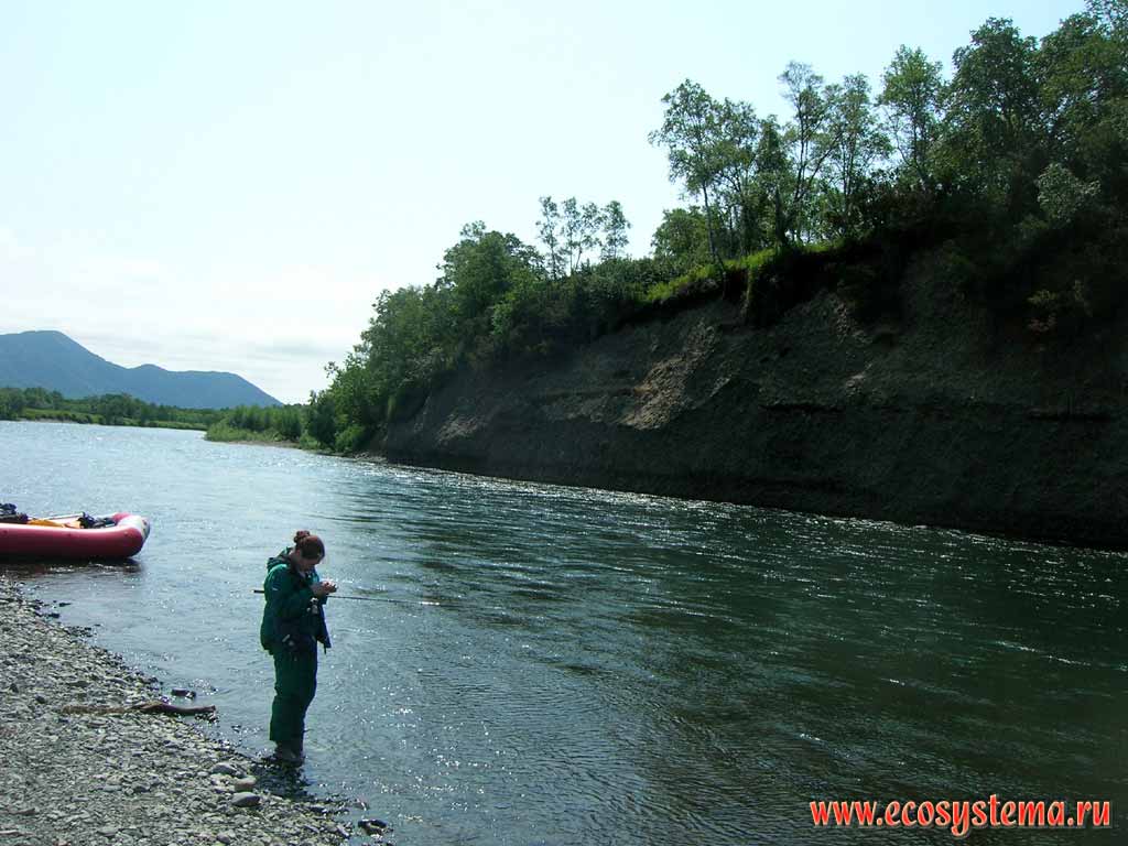 Fishing in the Bistraya river at Sredinniy Ridge area
