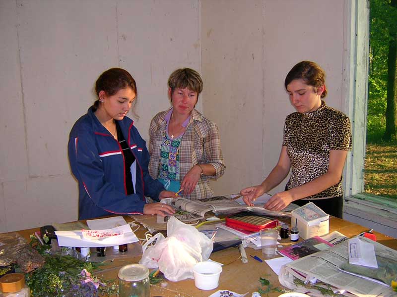 Школа Дикой Природы - 2005: сбор и оформление гербария