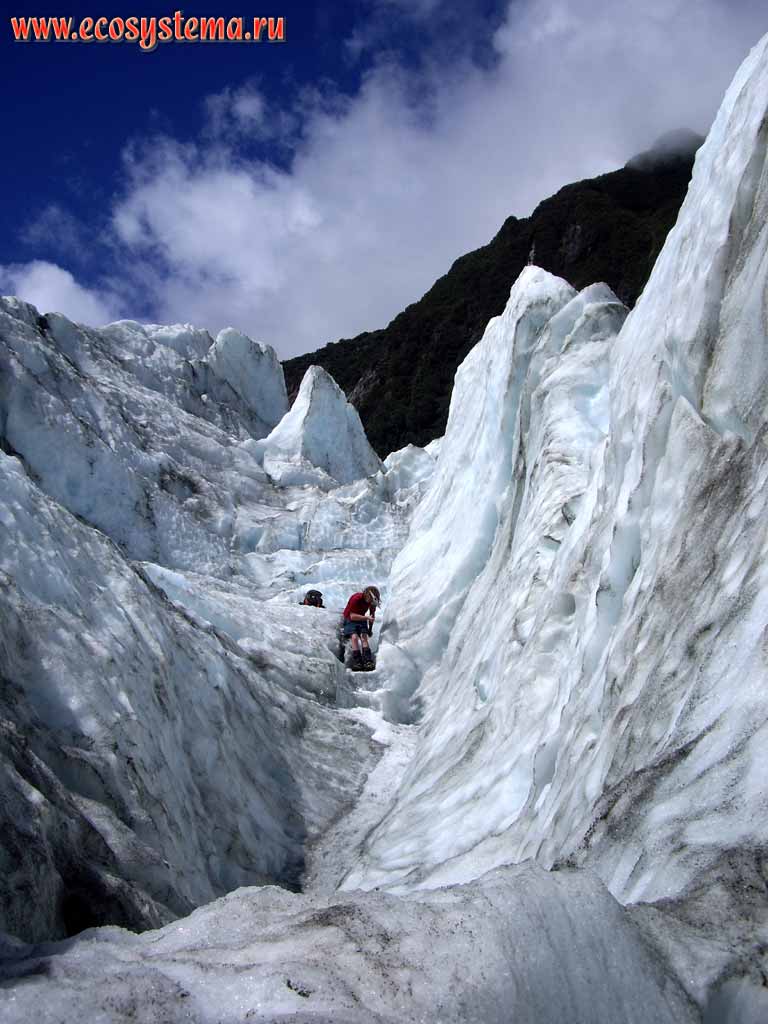 Lower part of the France Joseph Glacier body.
Westland National Park, West-coast region, South Island, New Zealand