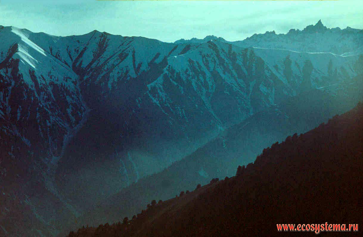 Западный ТяньШань. Чаткальский хребет