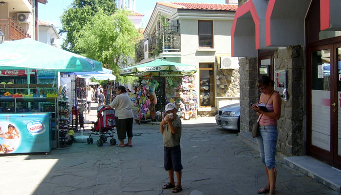 На улицах поселка Черноморец